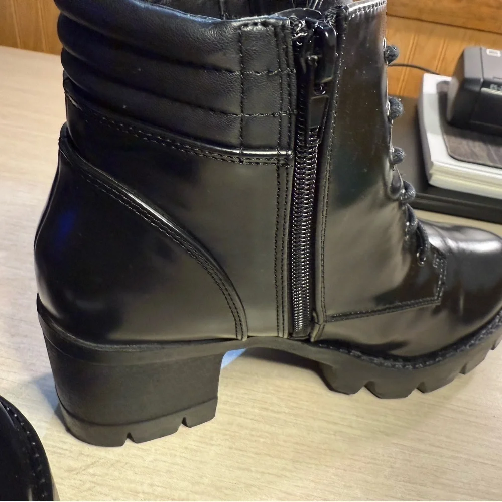 Women’s AllegraK Platform/Chunky Heel Boot Size 7 LIKE NEW!! - Picture 10 of 13